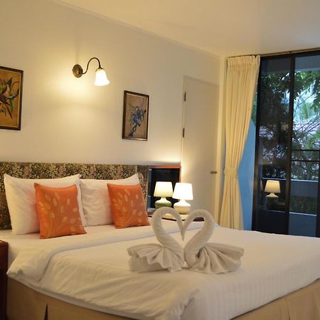 Nern Chalet Beachfront Hotel HHQ Extérieur photo