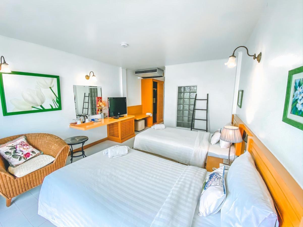 Nern Chalet Beachfront Hotel HHQ Extérieur photo