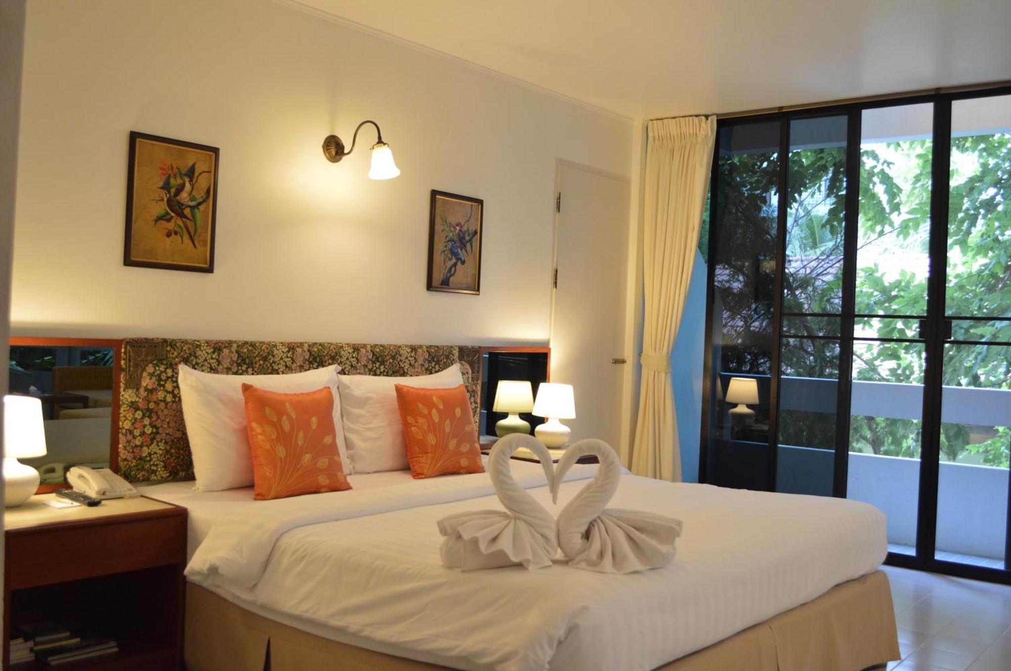 Nern Chalet Beachfront Hotel HHQ Extérieur photo