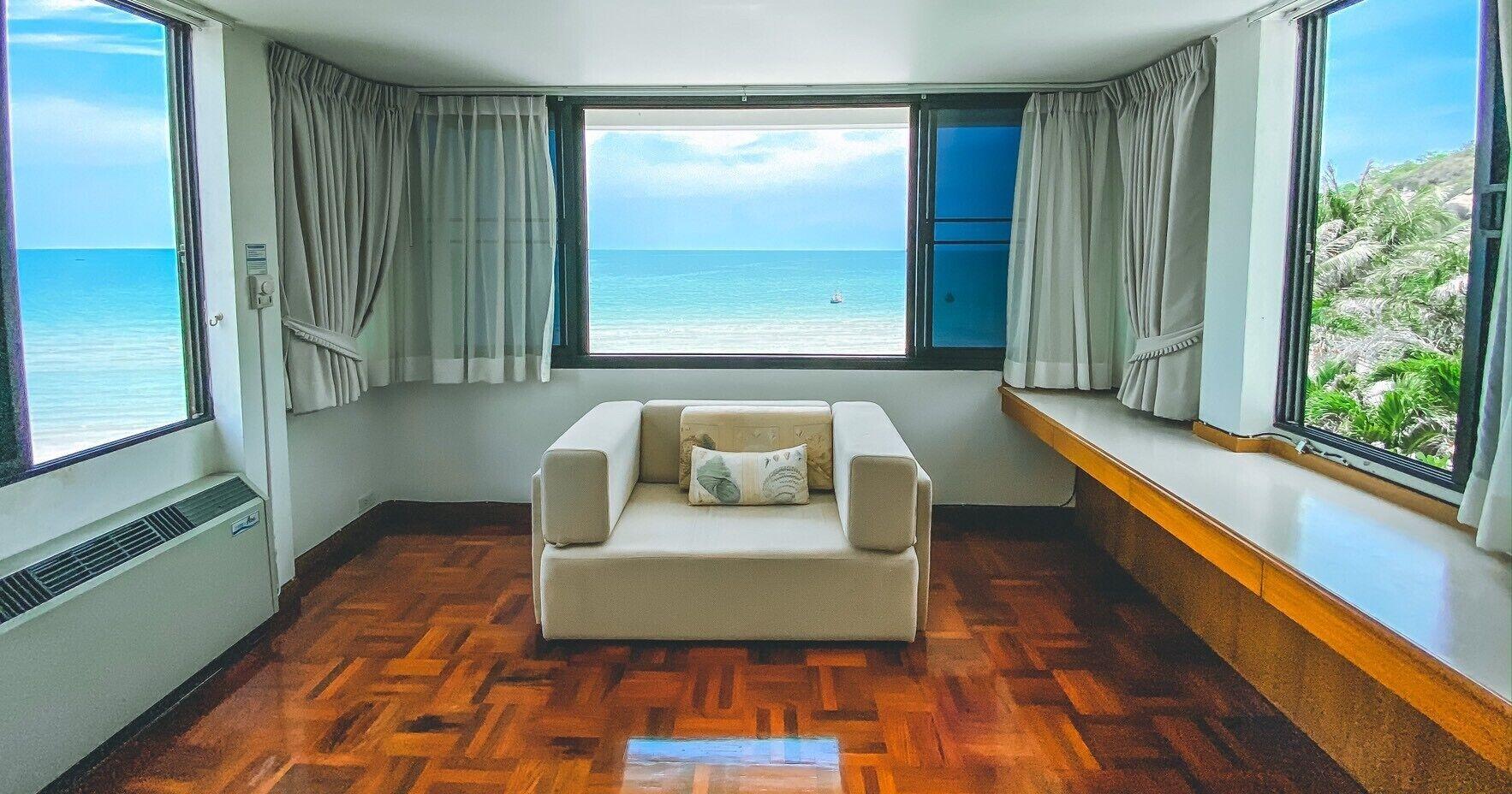 Nern Chalet Beachfront Hotel HHQ Extérieur photo