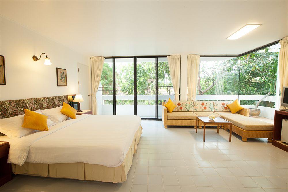 Nern Chalet Beachfront Hotel HHQ Extérieur photo