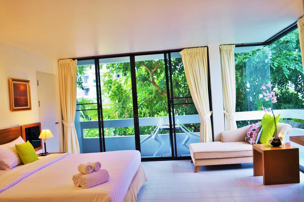 Nern Chalet Beachfront Hotel HHQ Extérieur photo