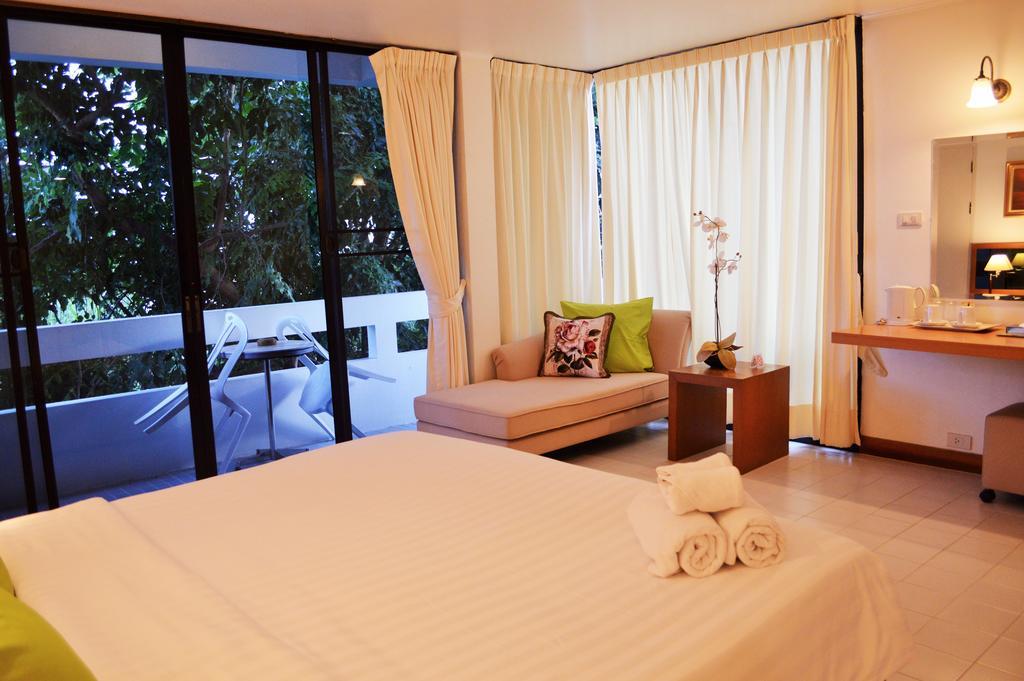 Nern Chalet Beachfront Hotel HHQ Extérieur photo