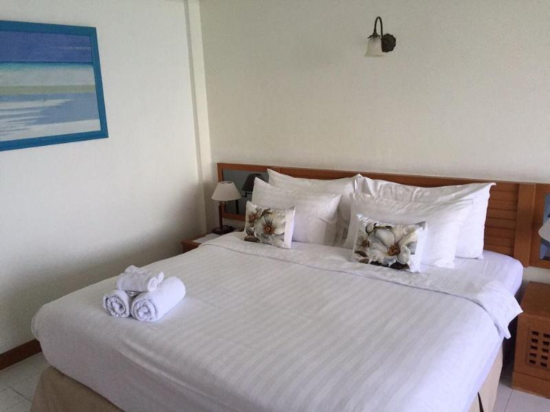 Nern Chalet Beachfront Hotel HHQ Extérieur photo