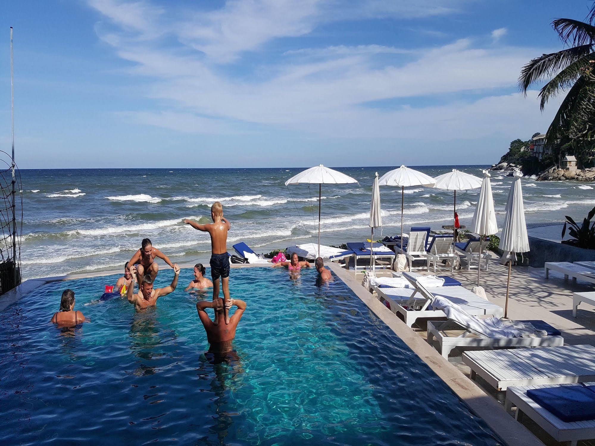 Nern Chalet Beachfront Hotel HHQ Extérieur photo