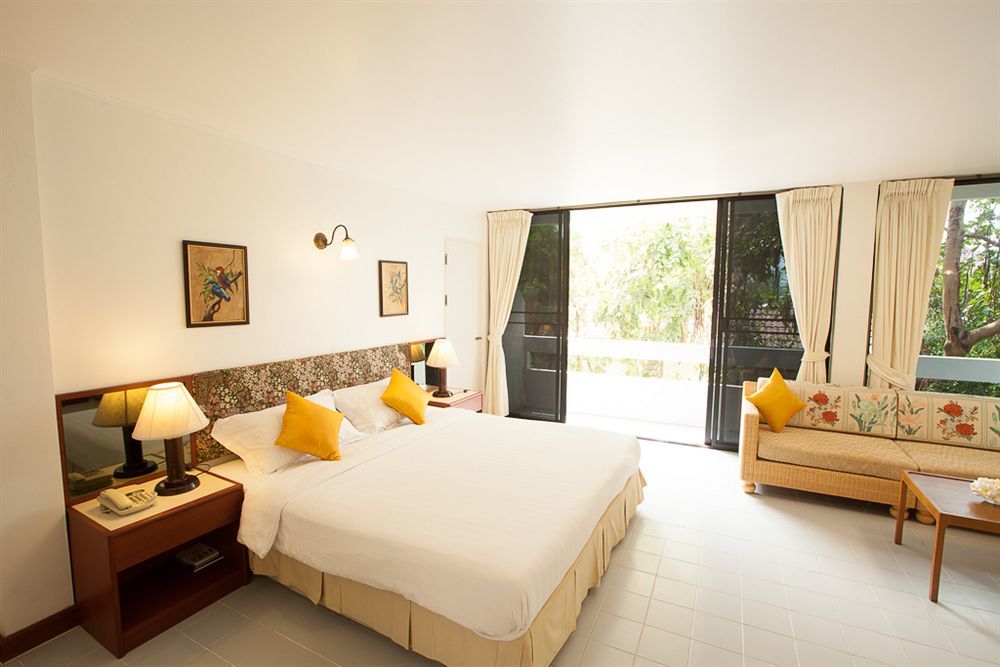 Nern Chalet Beachfront Hotel HHQ Extérieur photo